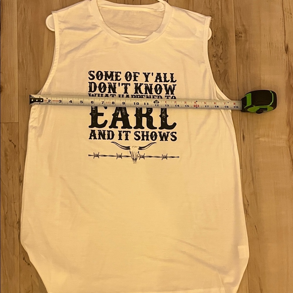 White Graphic Sleeveless Shirt - Picture 5 of 8